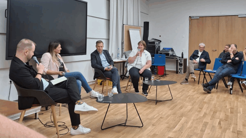 Podiumsdiskussion beim Dirigierfestival an der BDB-Musikakademie in Staufen
